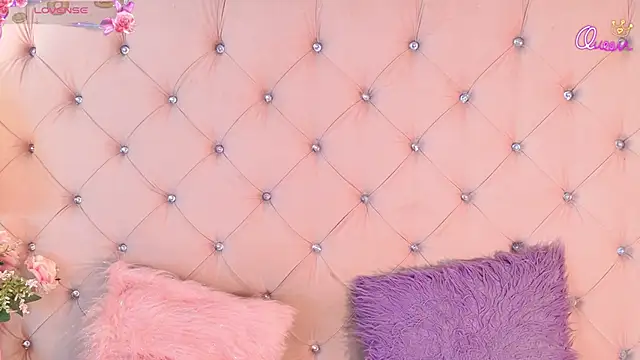 Chat +18 de CaterinaRomano ao vivo