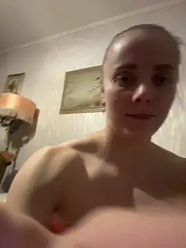 AlisaKissss élő XXX-chatje