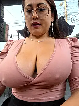 Czat XXX na żywo – Oryk___