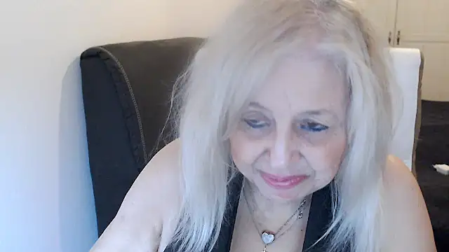 Chat +18 de SusiLifeXXX ao vivo