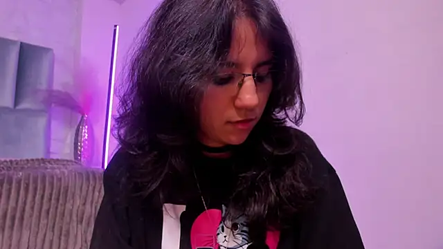 HollyPeachn Live XXX chat