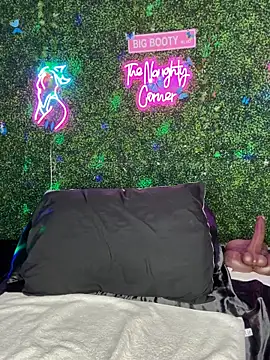 Chat XXX en directo de RenaThickAss