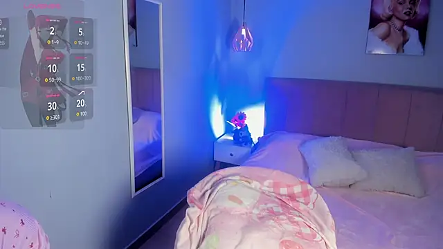 ela_petit's Live XXX Chat