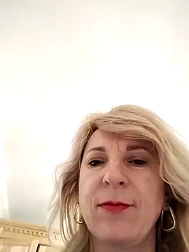 Онлайн чат XXX AhlyssaLove1155