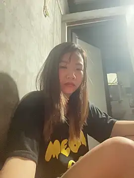 -Lyly_ 在線直播表演