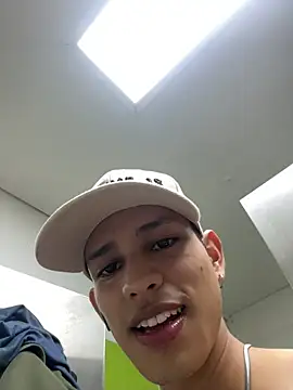 HarryGaze Show Webcam