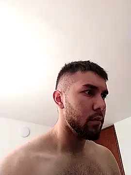 liam-lewis webkamerás műsora