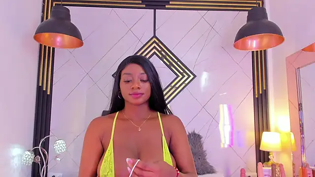 AdharaHills – webcam-show