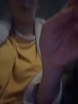 indie-raynen Live XXX chat