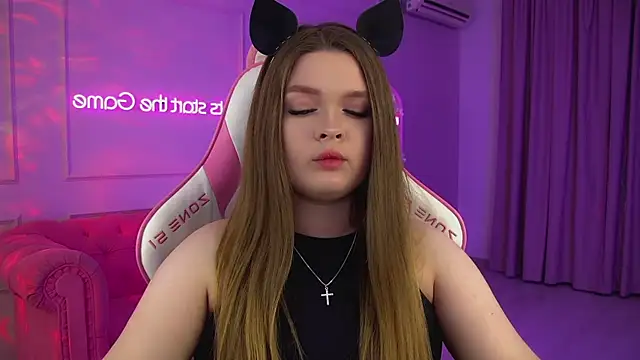 CrystalLyons: онлайн-секс-чат