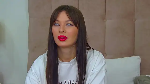 Chat +18 de AlexandraBloom ao vivo