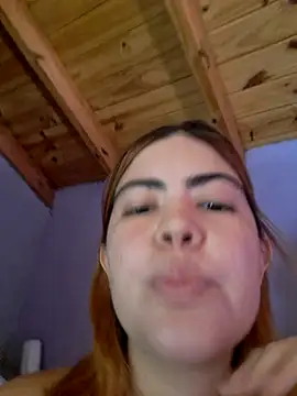 mililena1 Show in webcam