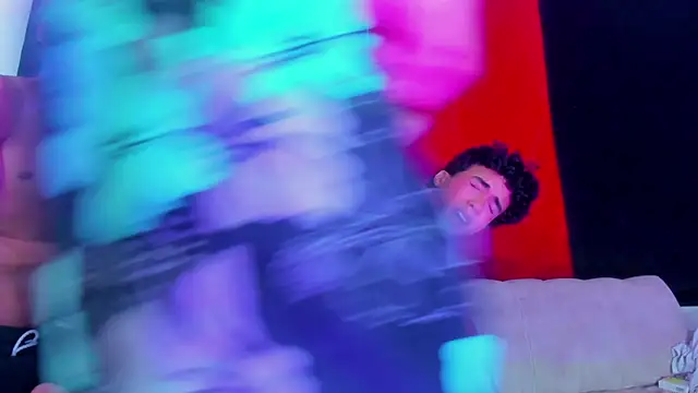 Pleasure_boys_hotn Webbikameraesitys