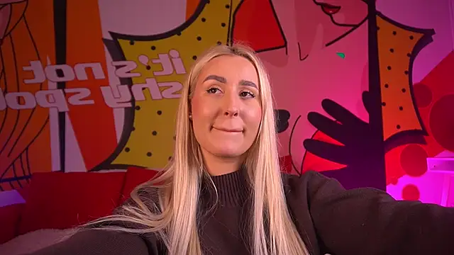 LiaBrazzerr Adlı Modelin Canlı XXX Sohbeti