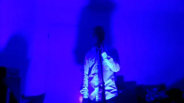 brunoguunot Adlı Modelin Canlı XXX Sohbeti