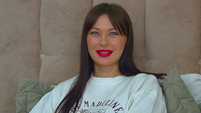 XXX chat uživo modela AlexandraBloom