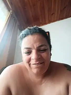 Mia-Glown Live XXX chat