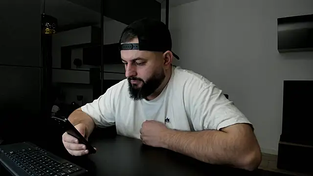 DravenPeak Adlı Modelin Canlı XXX Sohbeti