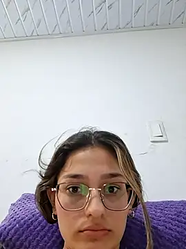 Ary-18: онлайн-секс-чат