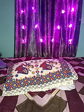 Saumyy 网络视讯表演