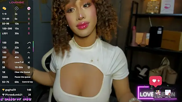 KrazzyElliot Adlı Modelin Web Kamerası Şovu