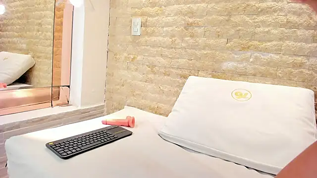 anny_scotte Chat XXX live