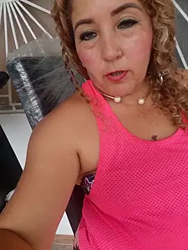 camile_milf Obrolan Langsung XXX