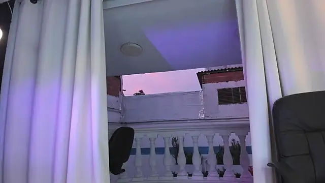 دردشة AdammClark1 الجنسية المباشرة