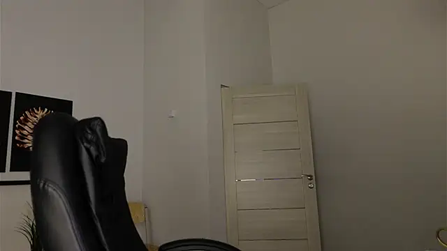 Brad_Holloway: онлайн-секс-чат