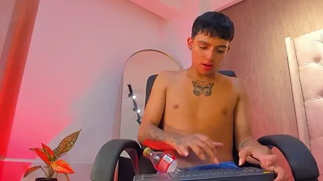 LeoHard__ Live XXX-Chat