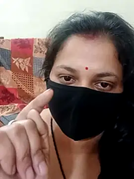 Desi_Heat_Couple élő XXX-chatje