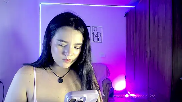 gabriela_r's Live XXX Chat