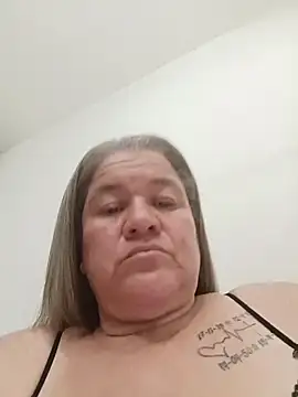 Czat XXX na żywo – MilF-eterna_69