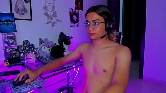 KeitaMoon Show in webcam