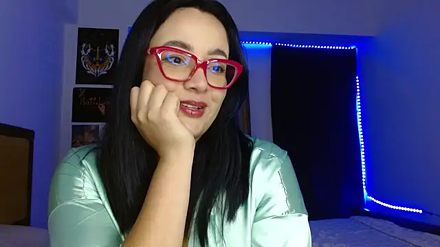 Nova-Satela Live XXX Chat