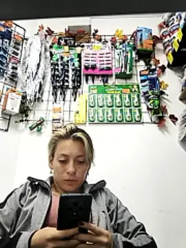 Tefannyy_ 在線直播表演