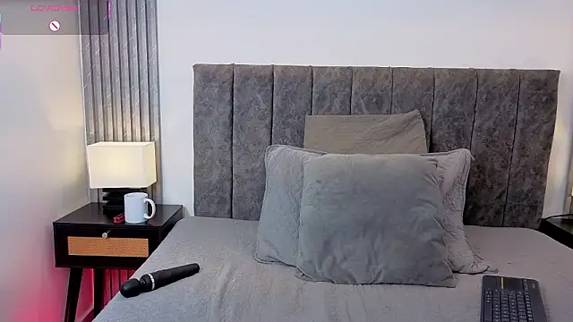 Ema_Stone65 Live XXX-chat