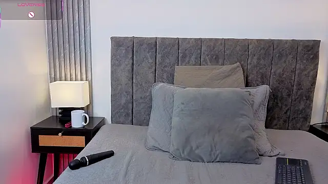 Ema_Stone65's Live XXX Chat