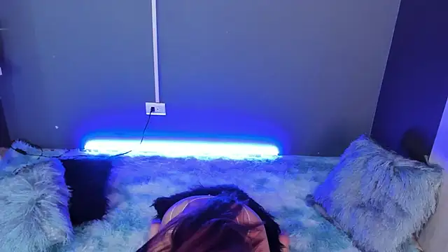 LolaGray__ élő XXX-chatje