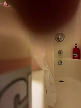 hottboyy45's Webcam Show