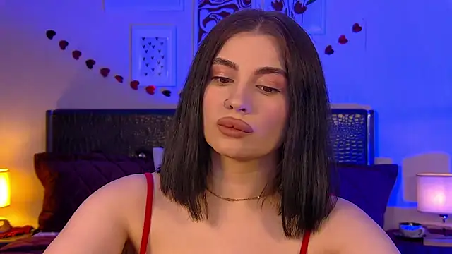 Онлайн чат XXX AdrianaTorres