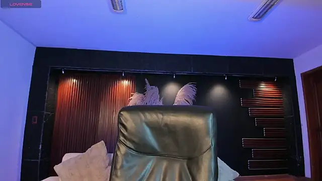 Alicee_Broownn Chat XXX in diretta