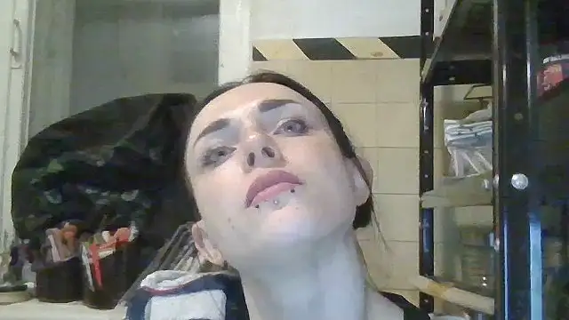 Trinsy_Love Chat XXX in diretta