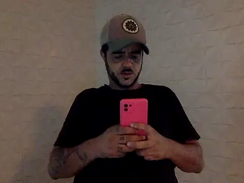 SMOKERBEASTBR: онлайн-секс-чат