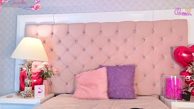 دردشة CaterinaRomano الجنسية المباشرة