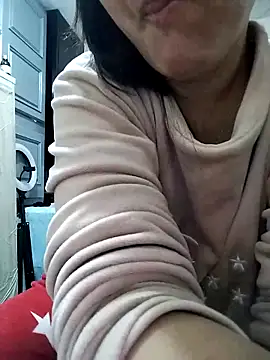 lolo890 Adlı Modelin Canlı XXX Sohbeti