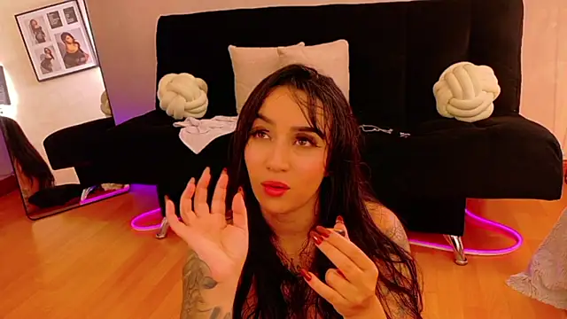 EmmyEvans1 – Live XXX-chat