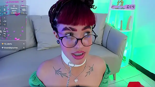 Taylor__Watson élő XXX-chatje