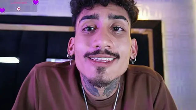 Pertunjukan Kamera Web Dark_Eros_