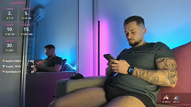 nicholasX1 Adlı Modelin Web Kamerası Şovu